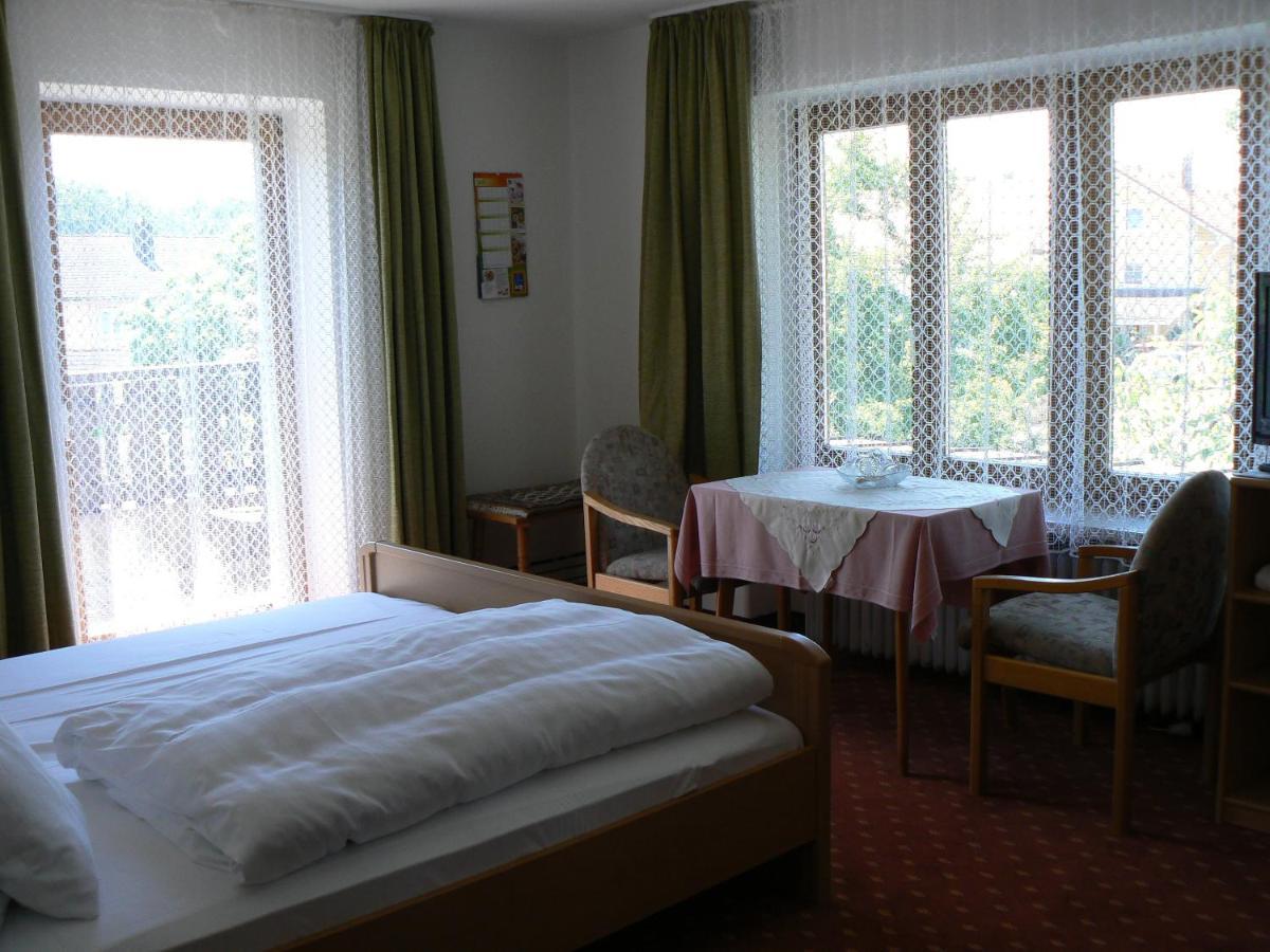 Haus Evelyn / Haus Heidemarie Hotel Bad Fussing Room photo