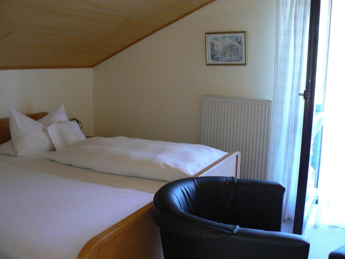 Haus Evelyn / Haus Heidemarie Hotel Bad Fussing Room photo